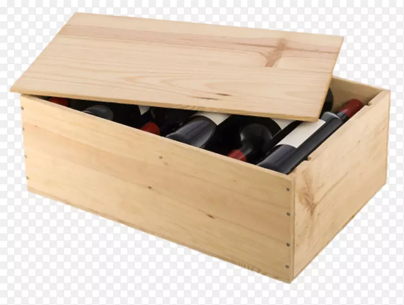 长方形木质盒子里的红酒实物