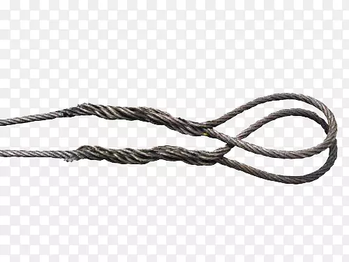 两根钢丝绳