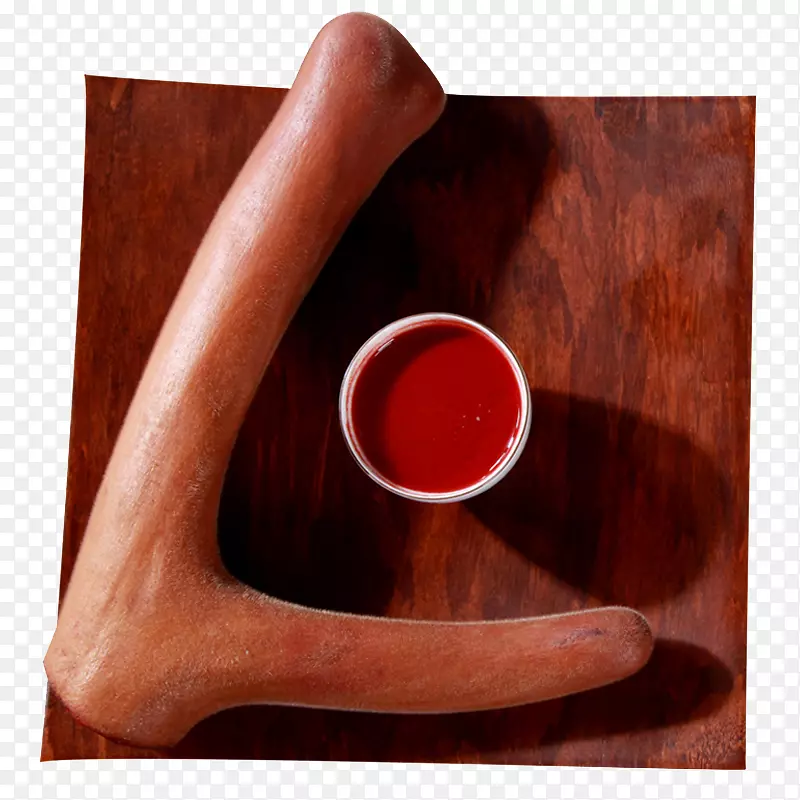 整枝鲜鹿茸