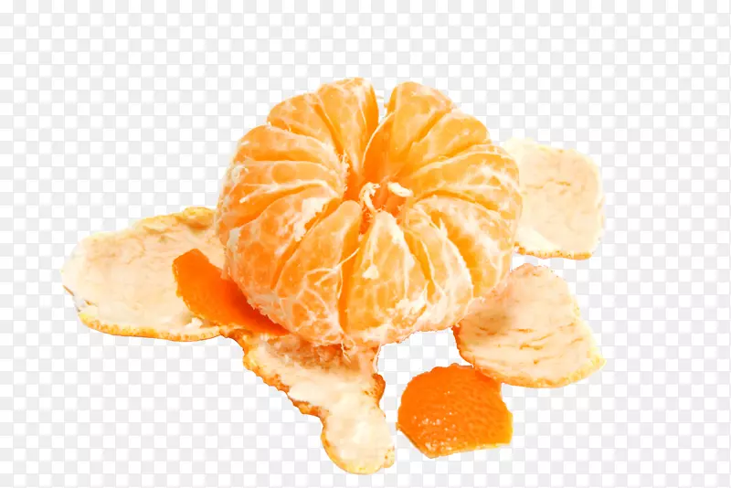 一个被剥开的新鲜橘子