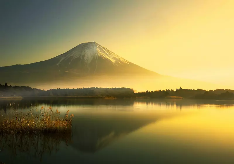 日本富士山黄色天空光效场景