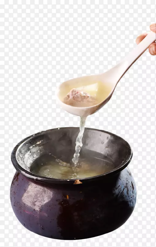 一勺子舀起冬瓜汤