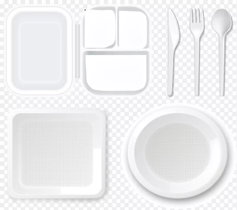 白色系的餐盘餐具