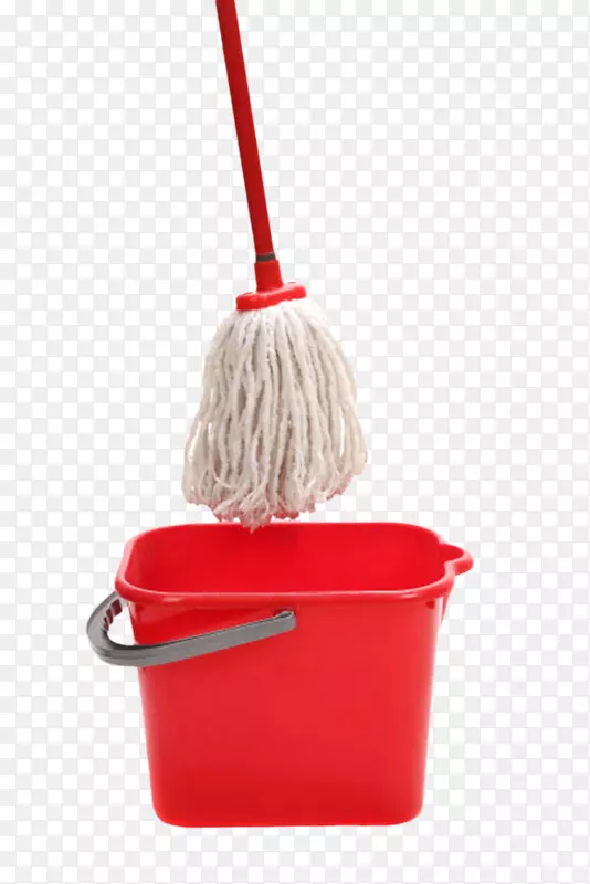 红色长柄拖把和塑料桶清洁用品实