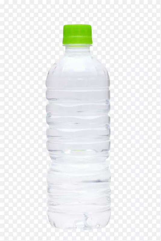 透明解渴带绿色瓶盖的塑料瓶饮用