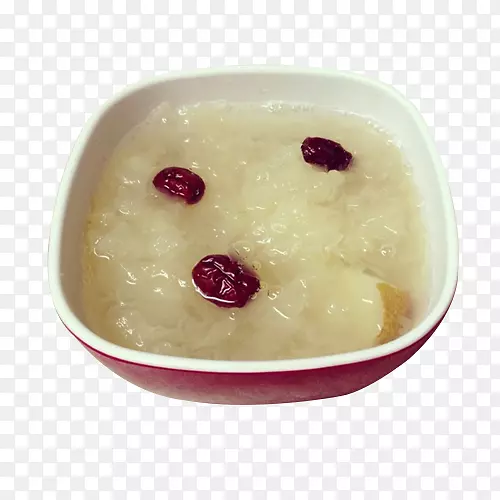红枣点缀的银耳雪梨汤