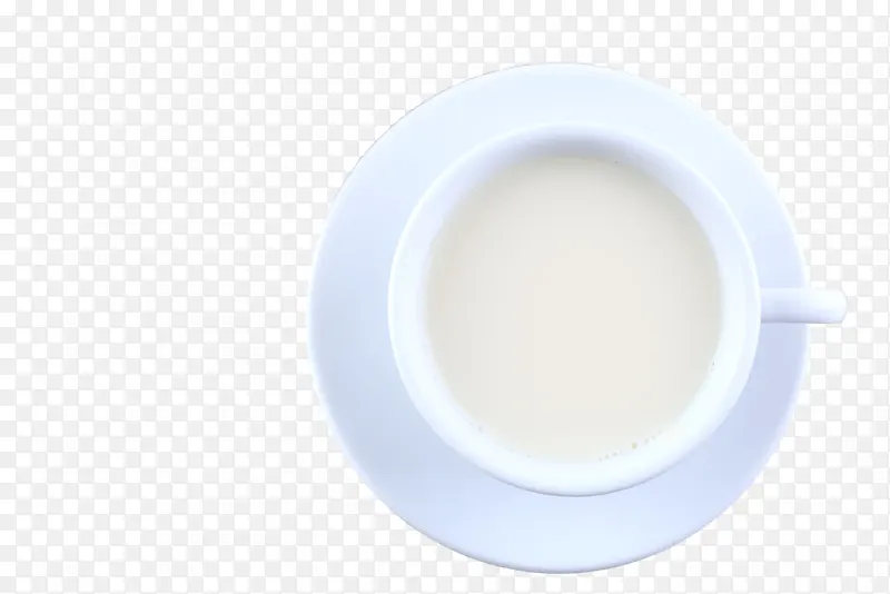 白色俯视牛奶饮品