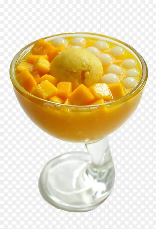 玻璃器皿装的芒果小丸子甜品