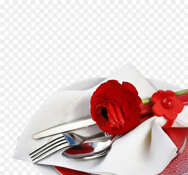 红色花朵和餐具