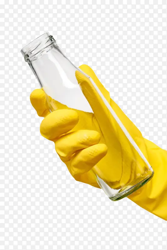 戴着黄色塑胶手套拿着透明玻璃瓶