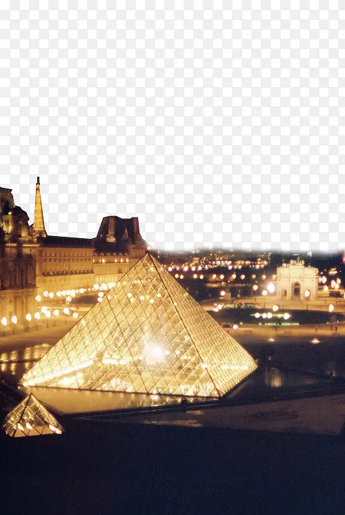 法国卢浮宫夜景一