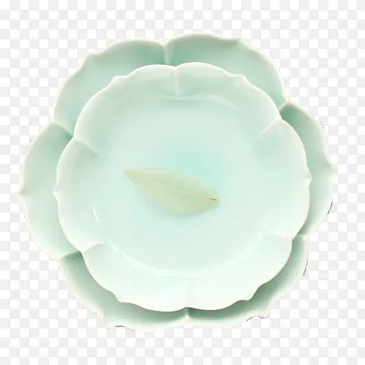 莲花造型的瓷盘