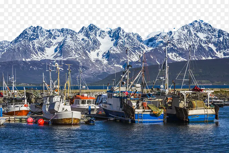 异域的靠近雪山挪威渔港PNG