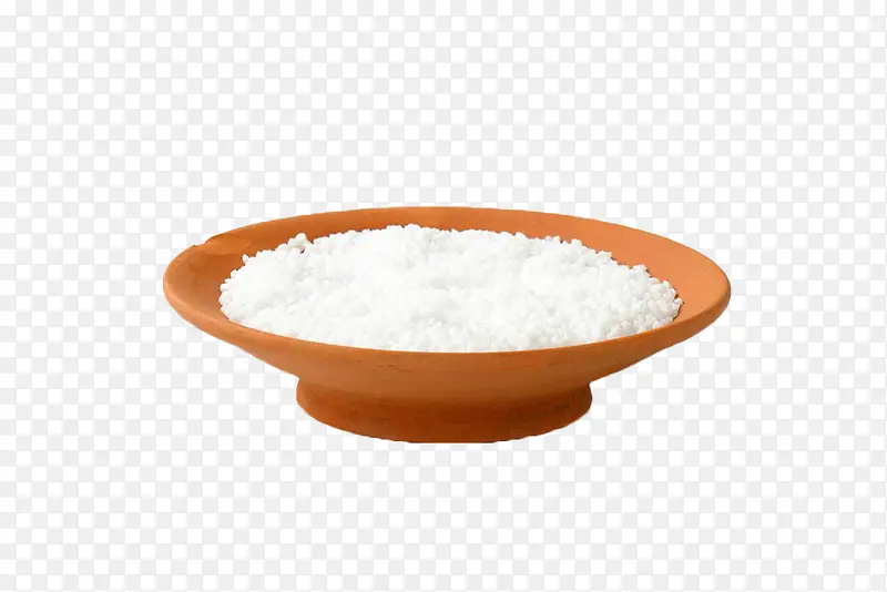 木盘子里的食用盐