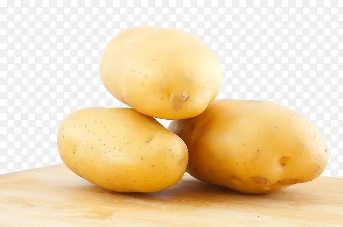 菜板上的土豆