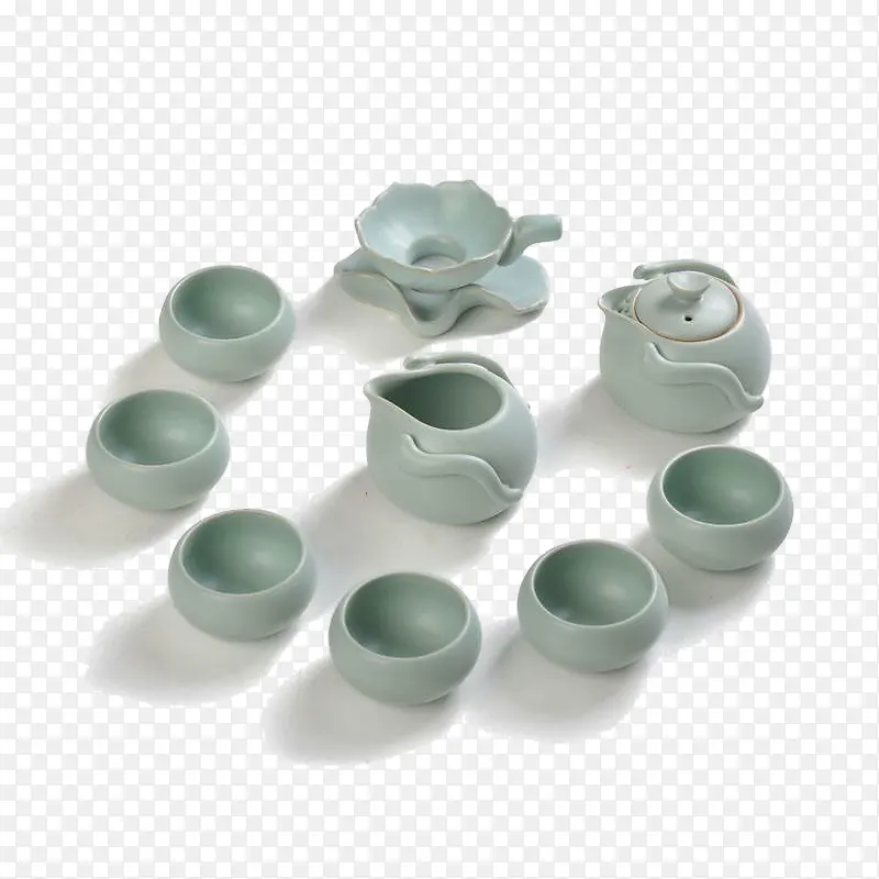 一堆茶具
