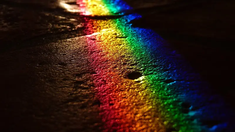 彩虹创意坑洼道路