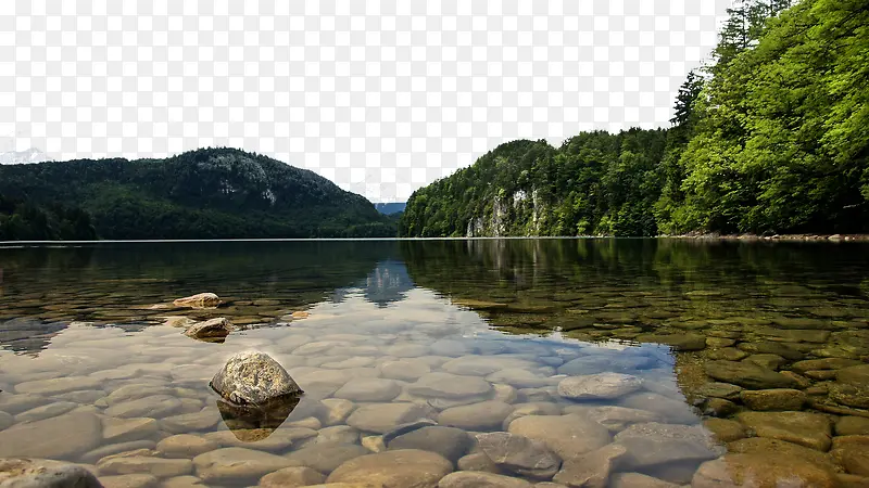 清澈的湖水风景图片