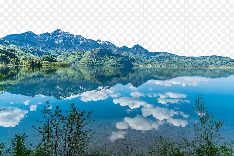 唯美雪山湖泊景色