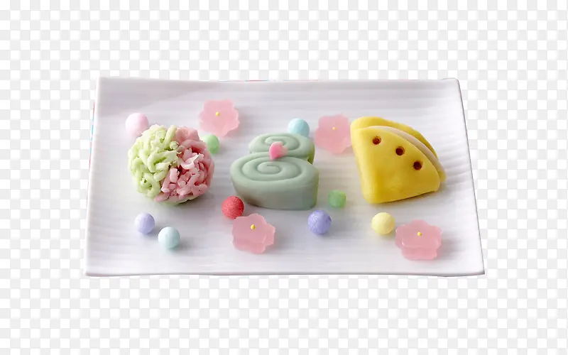 盘子里的彩色糕点