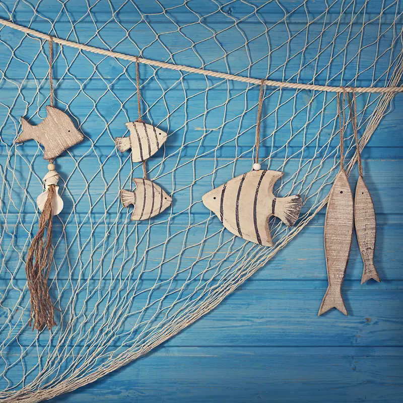 渔网和雕刻鱼