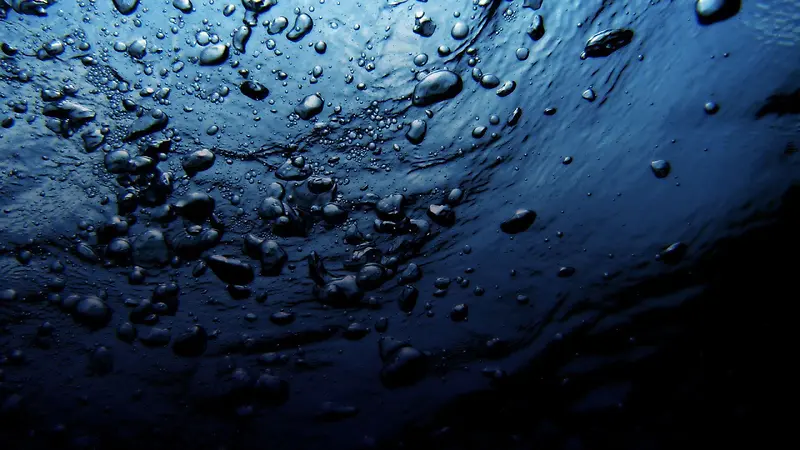 深海清晰水背景珠