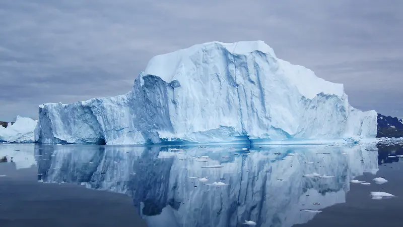 高清摄影白色的冰山水面