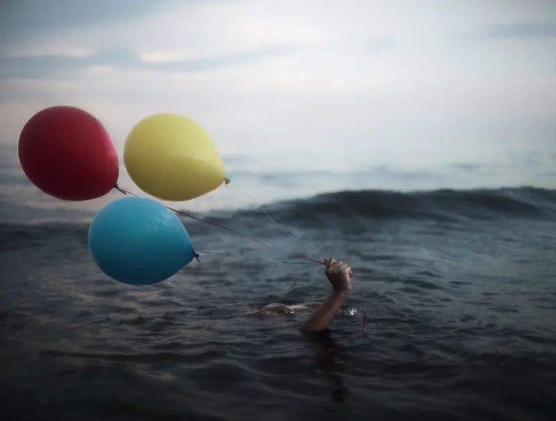 海水波涛气球游泳