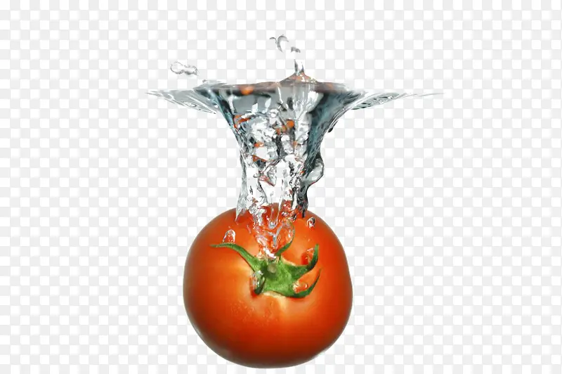 动感水波落入水中的水果装饰素材