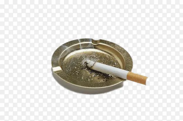 香烟和烟灰缸