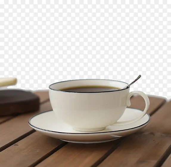 木桌上的咖啡杯子