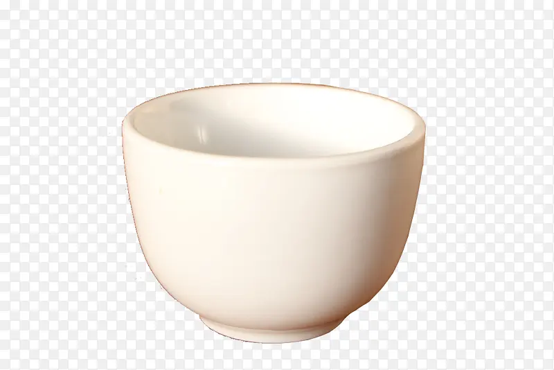 白色瓷茶杯