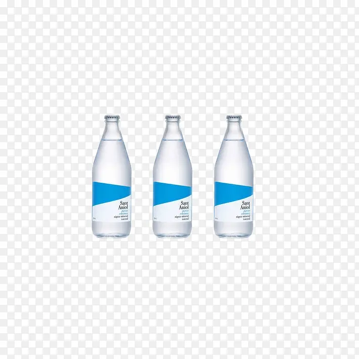 三个矿泉水瓶