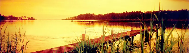 湖面夕阳美丽风景