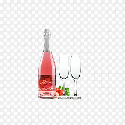 草莓酒与酒杯