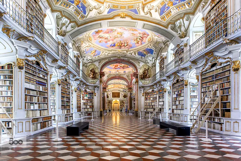 欧洲华丽的图书馆