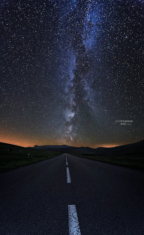 蓝色静谧的星空风景