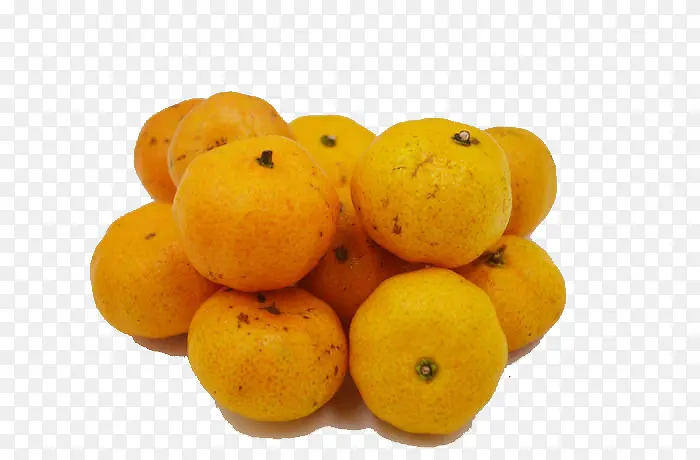 一堆黄色橘子
