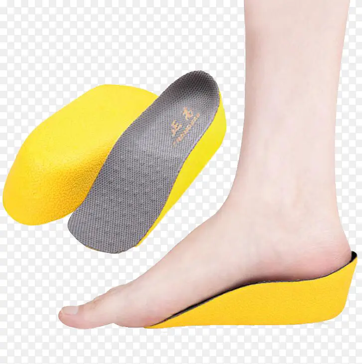 脚和黄色鞋垫