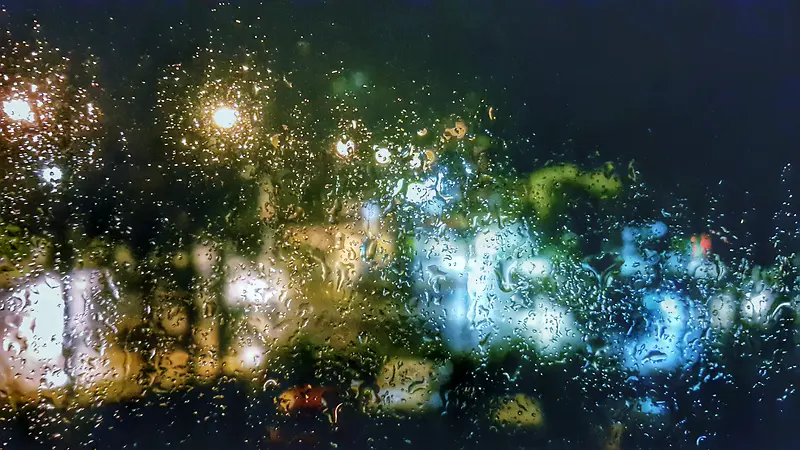 雨后玻璃街道海报背景