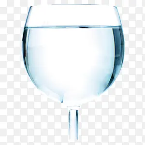 装水的杯子