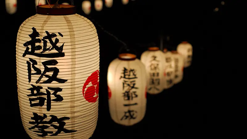 日本灯笼庙会摄影图