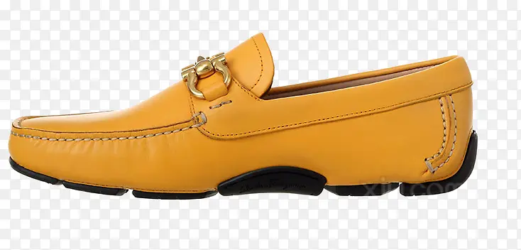 黄色真皮的豆豆鞋