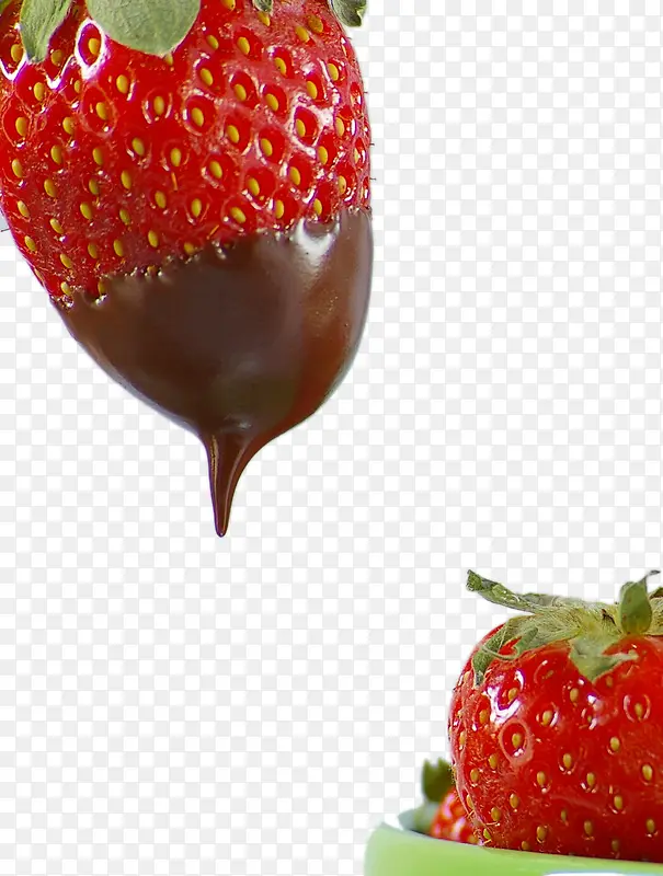 裹着巧克力酱的草莓