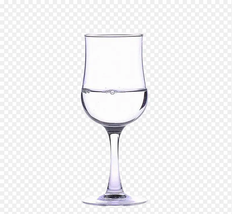透明的酒杯