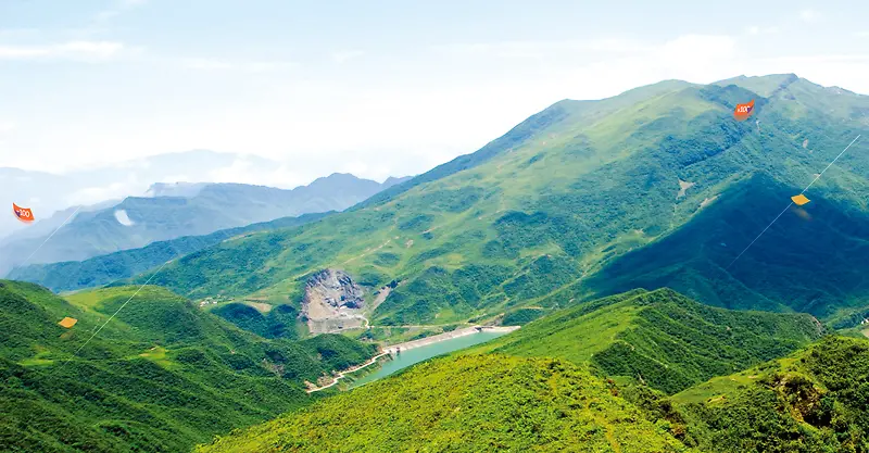 蓝天白云青山海报