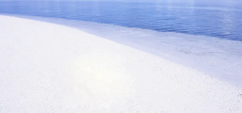 蓝色海边沙滩高清摄影