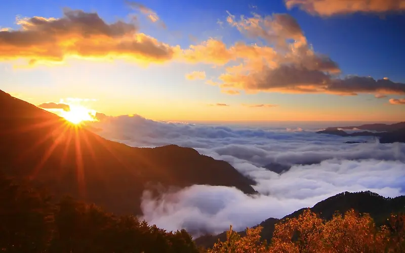 日光云朵宽屏背景