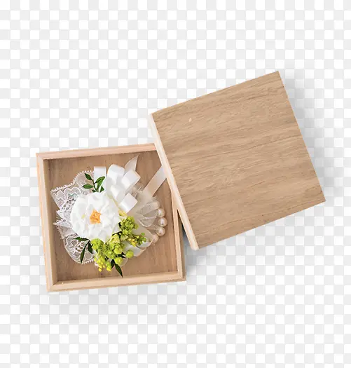 木盒里面的鲜花