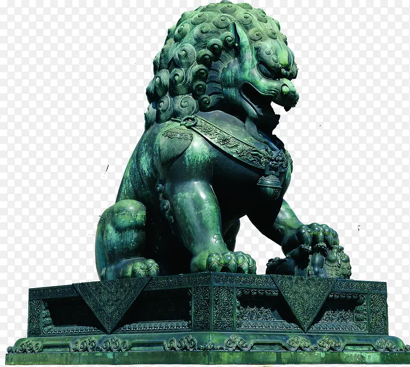 石狮子雕塑守卫绿色
